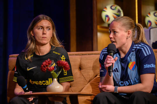 s Adelisa Grabus och Djurgårdens Sessy Åsland intervjuvas