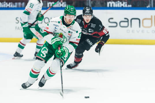 Rögles Linus Sjödin och Malmö Redhawks Axel Sundberg