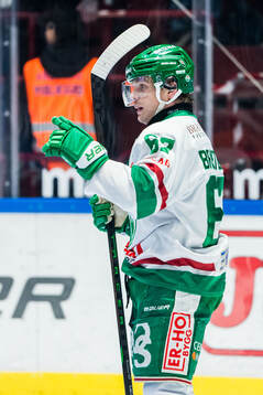 Rögles Leon Bristedt jublar