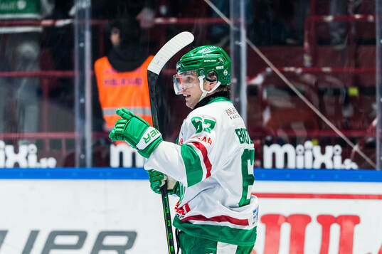 Rögles Leon Bristedt jublar