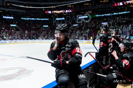 Malmö Redhawks Axel Sundberg deppar