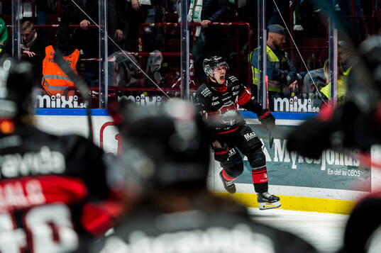 Malmö Redhawks Henrik Haapala jublar 2-1