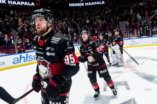 Malmö Redhawks Carl Persson, Henrik Haapala jublar