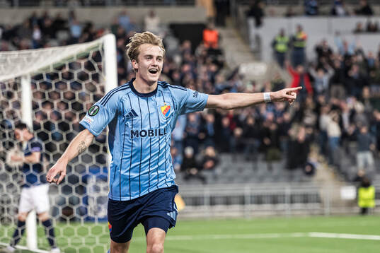Oskar Fallenius of Djurgården celebrates