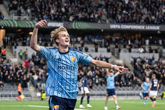 Oskar Fallenius of Djurgården celebrates