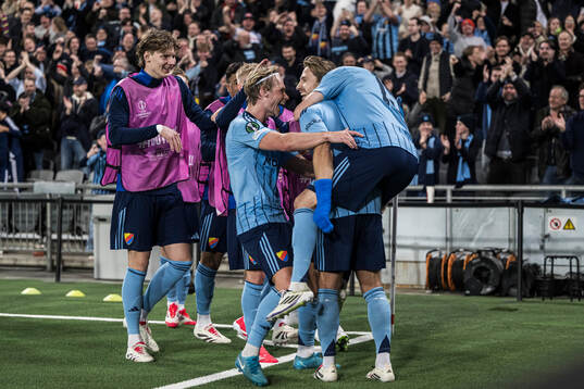 Daniel Stensson of Djurgården celebrate with teammates