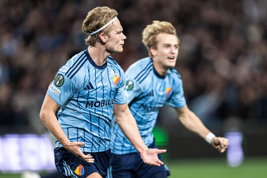 Tobias Gulliksen of Djurgården celebrates (after 2-0 that