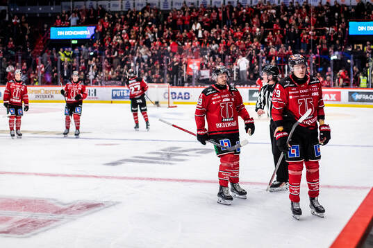 Örebros Patrik Karlkvist och Milton Oscarson deppar