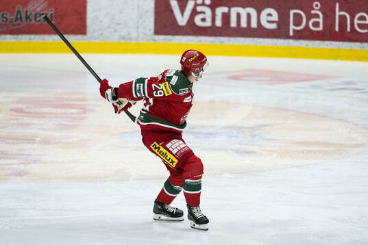 Modos Mikkel Aagaard jublar