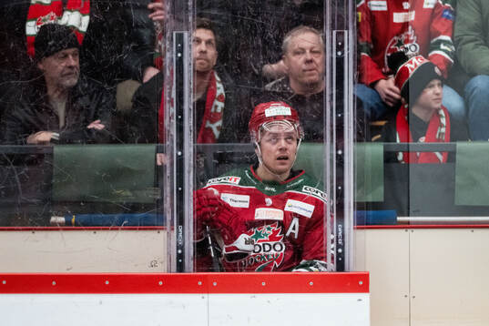 Modos Mikkel Aagaard i utvisningsbåset