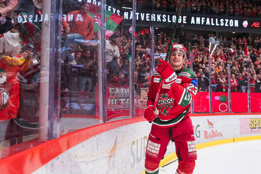 Modos Tobias Winberg jublar