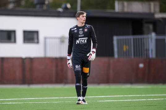 Örgrytes målvakt Lucas Samuelsson