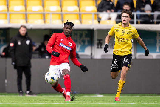 Degerfors Mamadouba Diaby och Elfsborgs Besfort Zeneli