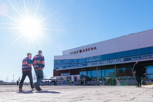 Bläddra bland fler bilder av Ishockey, SHL, Åttondelsfinal 2, Växjö - Örebro