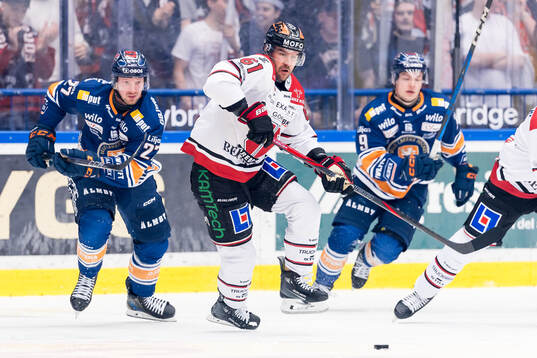 Växjös Martin Lundberg och Örebros Ludvig Larsson
