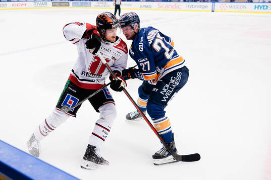 Örebros Linus Arnesson och Växjös Martin Lundberg