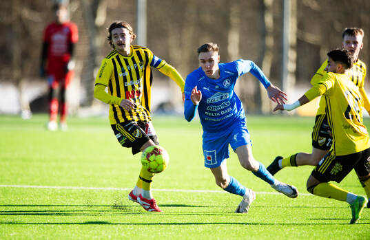 i träningsmatchen mellan IFK Hässleholm och Älmhults IF
