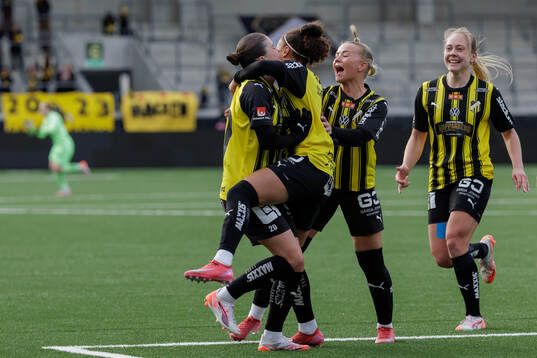 Häckens Hanna Wijk , Felicia Schröder, Matilda Nildén