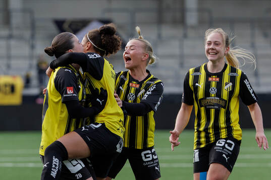 Häckens Hanna Wijk , Felicia Schröder, Matilda Nildén