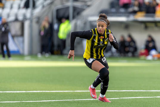 Häckens Felicia Schröder