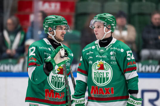 Rögles Brady Ferguson och Felix Nilsson deppar