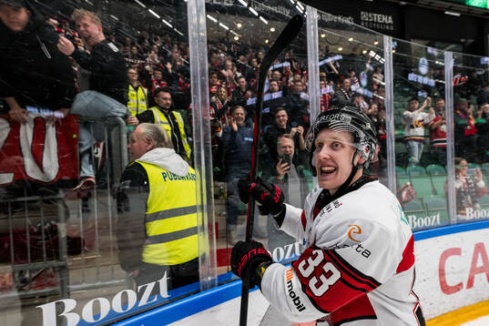 Malmö Redhawks Lassi Thomson jublar