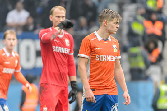 IFK Göteborgs Pontus Dahlberg och Felix Eriksson deppar