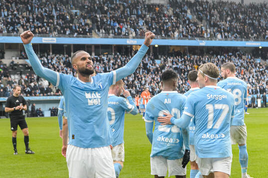 Malmö FFs Isaac Kiese Thelin jublar
