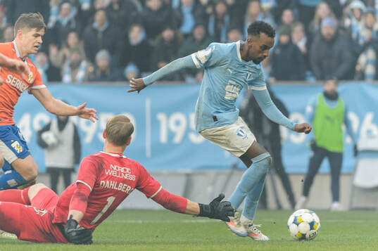 IFK Göteborgs Pontus Dahlberg och Malmö FFs Taha Ali