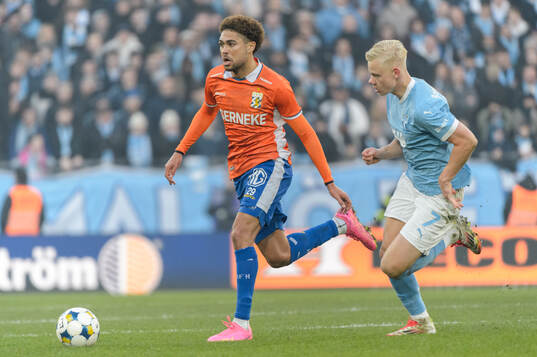 IFK Göteborgs Thomas Santos och Malmö FFs Otto Rosengren
