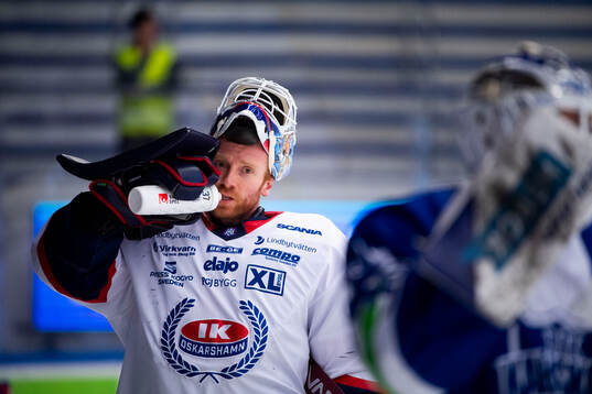 Oskarshamns målvakt Evan Cowley