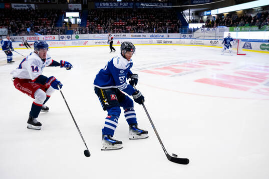 Oskarshamns Lukas Vesterlund och Karlskogas Johan Motin