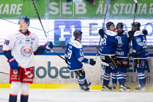 Karlskogas Kalle Jellvert jublar