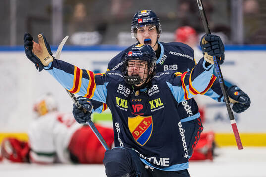 Djurgårdens Anton Frondell jublar