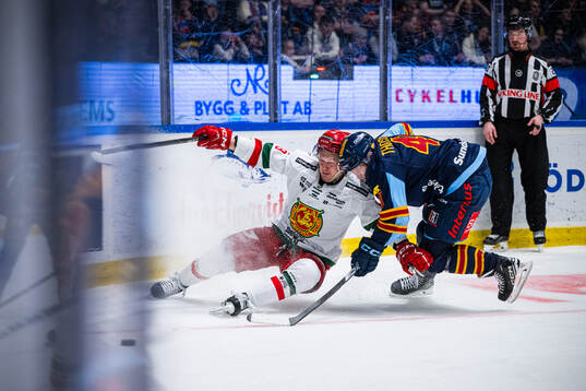 Moras Anton Olsson och Djurgårdens Patrick Thoresen