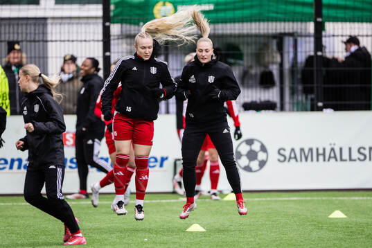 Piteås Maggy Henschler och Emma Viklund