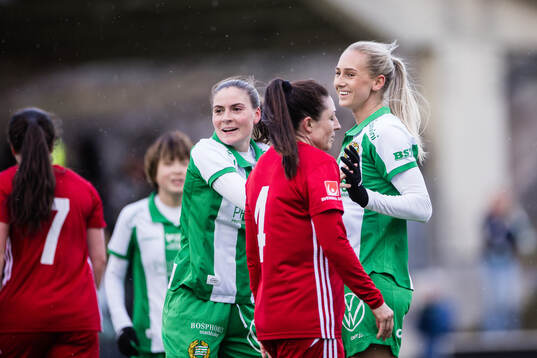 Hammarbys Ellen Wangerheim och Smilla Vallotto jublar