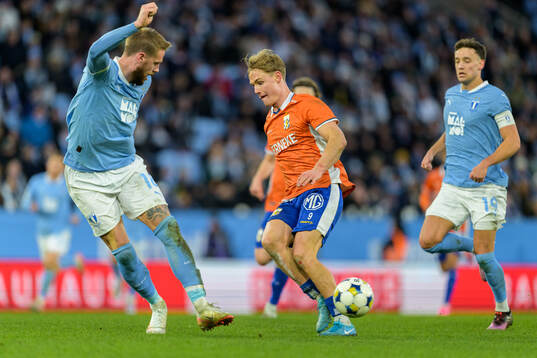 Malmö FFs Pontus Jansson och IFK Göteborgs Max Fenger