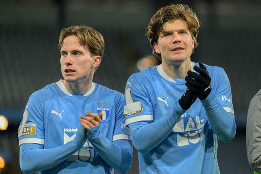 Malmö FFs Johan Karlsson och Oliver Berg jublar