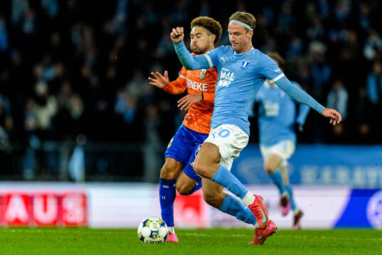 IFK Göteborgs Thomas Santos och Malmö FFs Erik Botheim