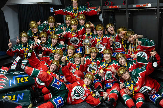 Frölundas spelare jublar i omklädningsrummet