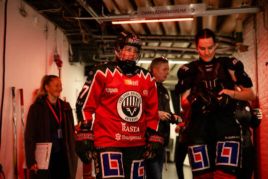 Frölundas Linnéa Pettersson Dove och Alva Johnsson