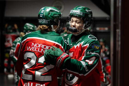 Frölundas Andrea Dalen och Ebba Westerlind