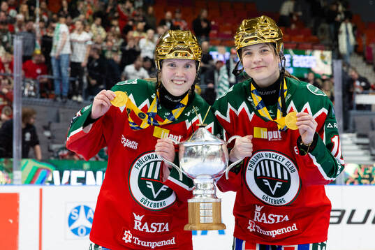 Frölundas Felicia Wikner-Zienkiewicz och Emilia Vesa