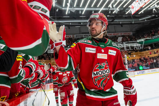 Modos Victor Berglund jublar