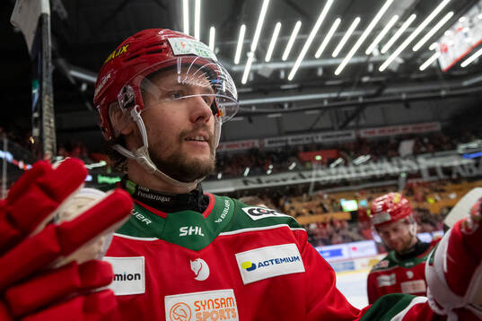Modos Victor Berglund jublar