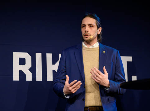 Adrian Pihl, ordförande supporterklubben Änglarna