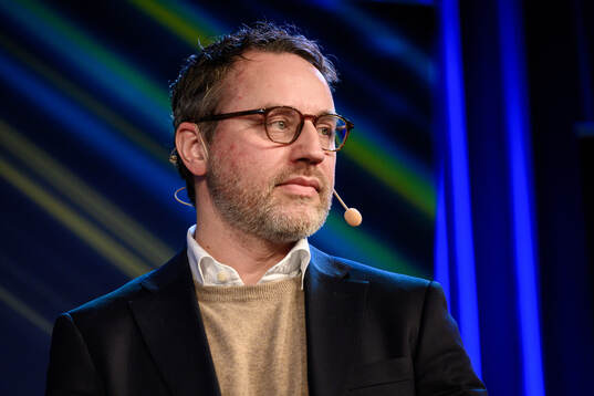 Martin Carlsson Wall, Professor Handelshögskolan