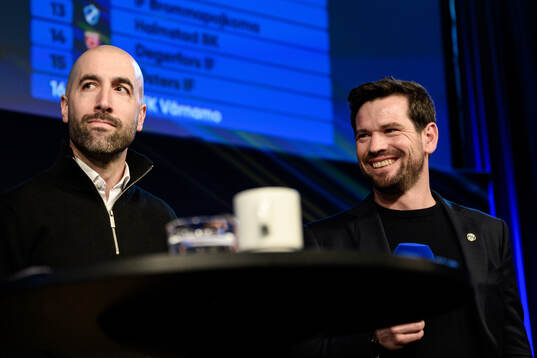 Östers tränare Martin Foyston och Värnamos tränare