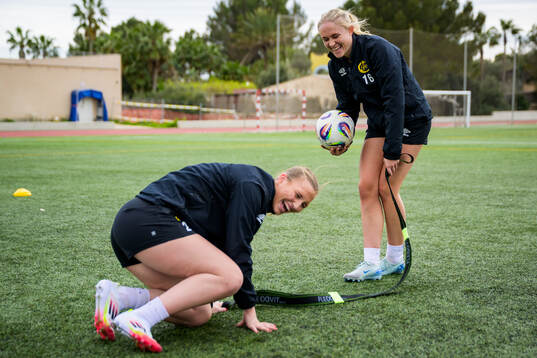 Selma Berggren och Emilia Bengtsson